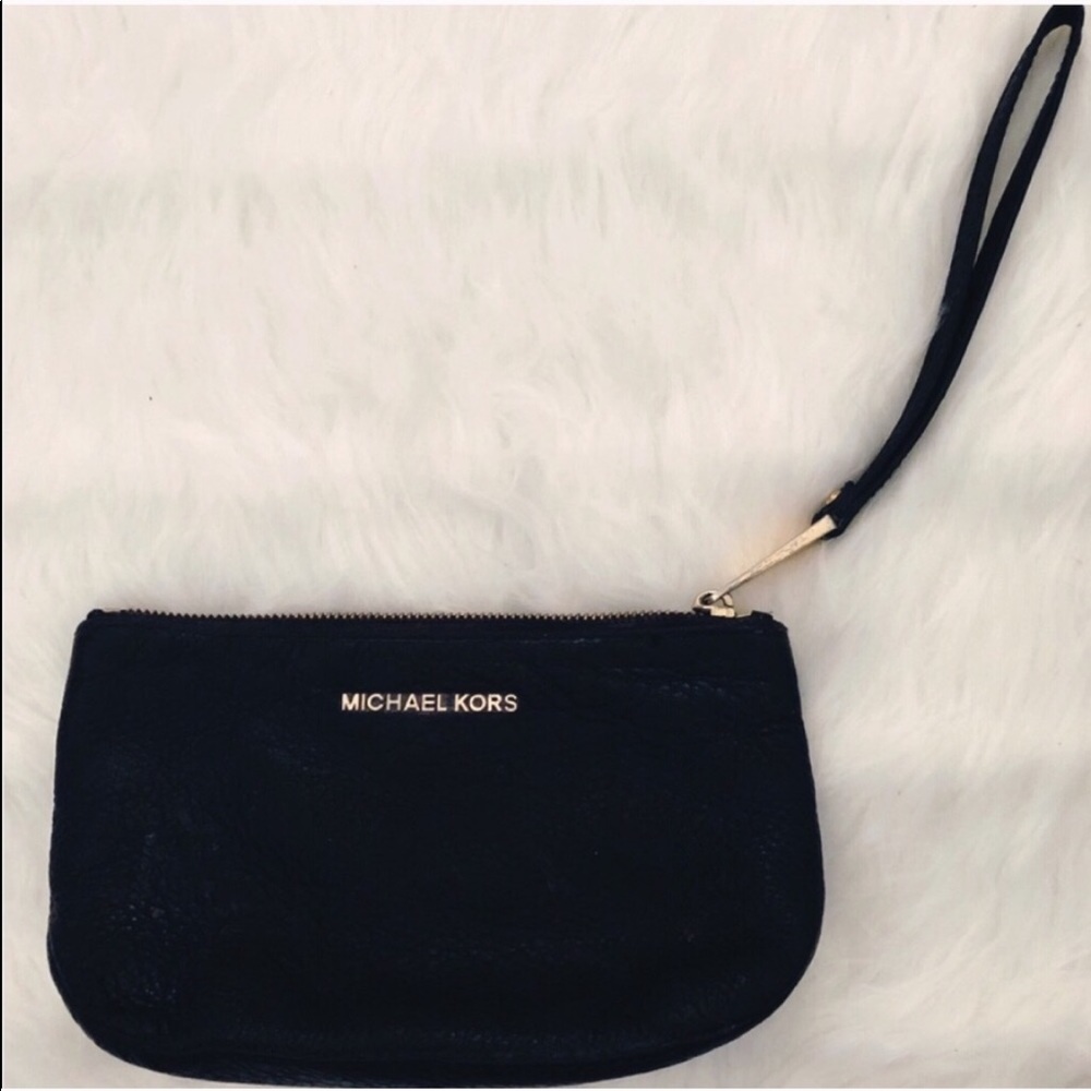 Micheal Kors wristlet